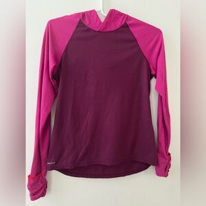 Nike  Women’s lightweight hoodie  Top Size Medium